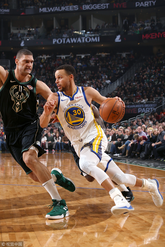 mk体育官网金州勇士迎欧联关键赛，集结日手感冰凉，悬念犹存，更衣室氛围转暖的简单介绍